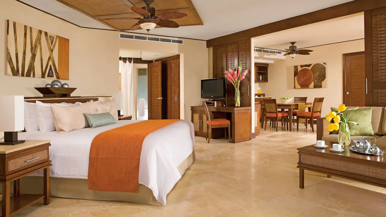 hotel room - Dreams Riviera Cancun Resort & Spa